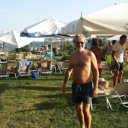 Ozgur Beach Camp فندق *